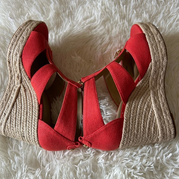 Michael Kors Coral Cutout Canvas Espadrille Wedge Sandals with Gold Zip - Picture 9 of 16
